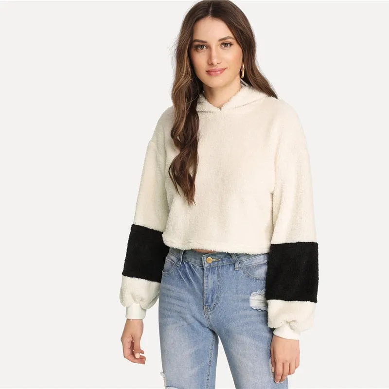 ONG Elegant Pullover Hoodie